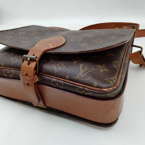 Authentic Louis Vuitton Cartouchiere GM Monogram Shoulder Bag 196-120425 - Picture 7 of 10